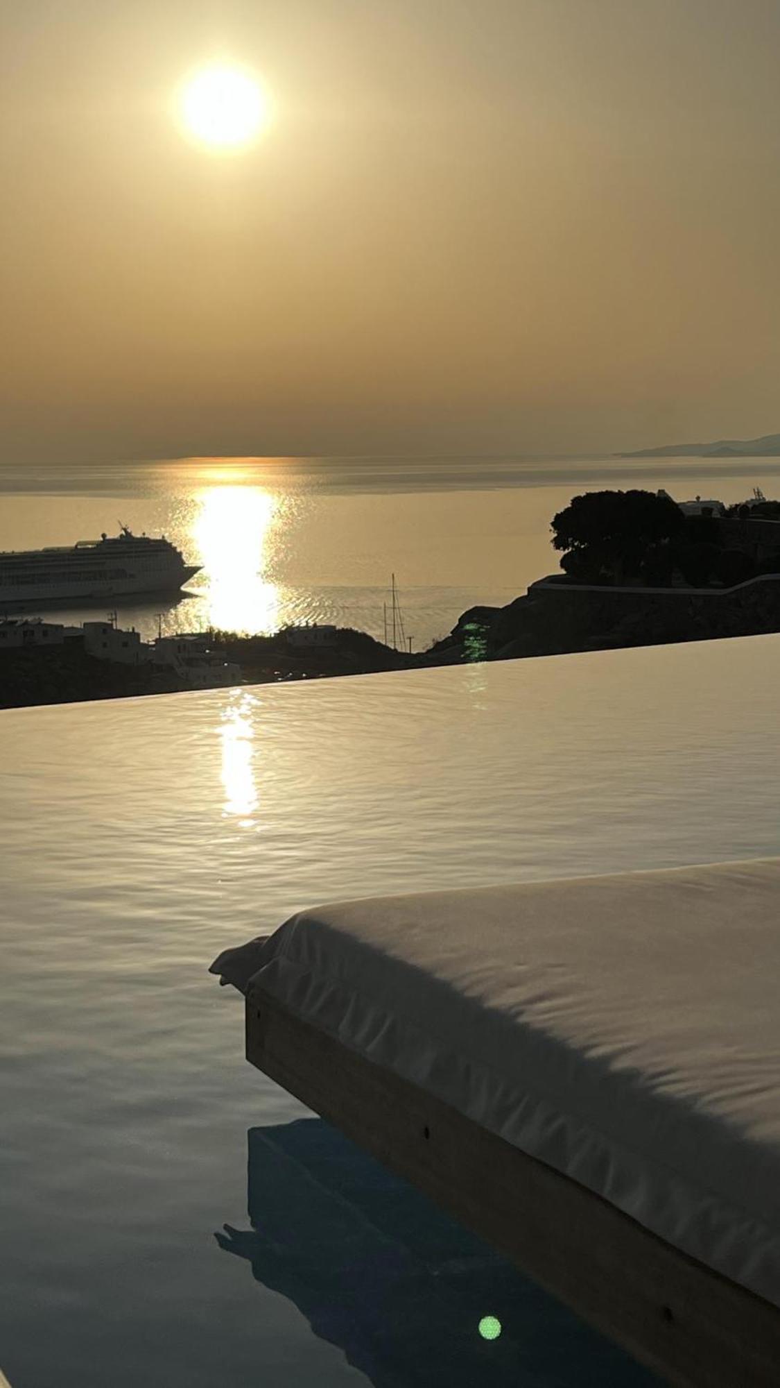 Nomia Sunset Suites Mykonos Tagoo  エクステリア 写真